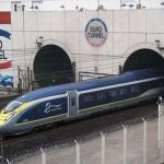 Economía.- La familia Cosmen (Alsa) compra 12 trenes a Alstom para competir en el Eurotúnel a partir de 2025