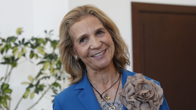 La Infanta Elena tiene el look perfecto para no pasar frío.