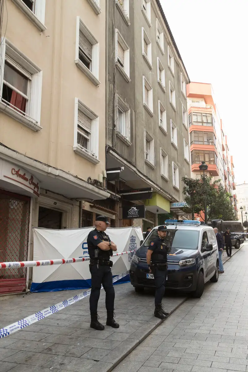 Mueren cuatro personas, tres de ellas menores, en un incendio en un edificio del centro de Vigo