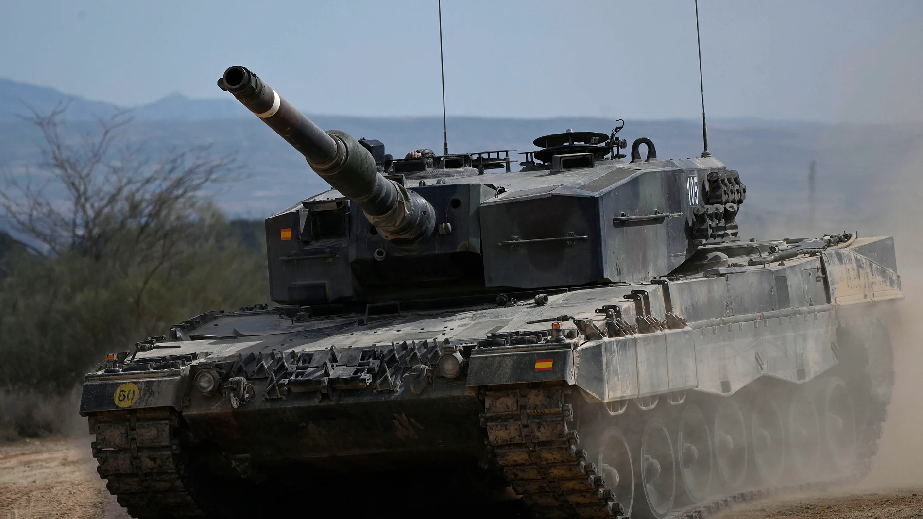 El personal militar ucraniano recibe entrenamiento en tanques Leopard 2 en San Gregorio, en Zaragoza