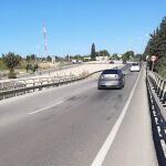 Estado del firme de la carretera CV95 del puente "Los Quiles" de San Miguel de Salinas, en Alicante.