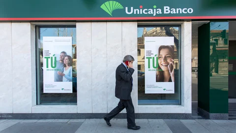 La última campaña de Unicaja Banco bonifica el 4% TAE por domiciliar la nómina