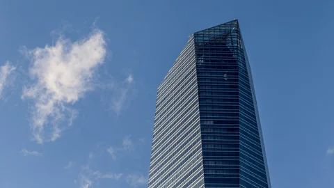 La Torre de Cristal, en el complejo de las Cuatro Torres