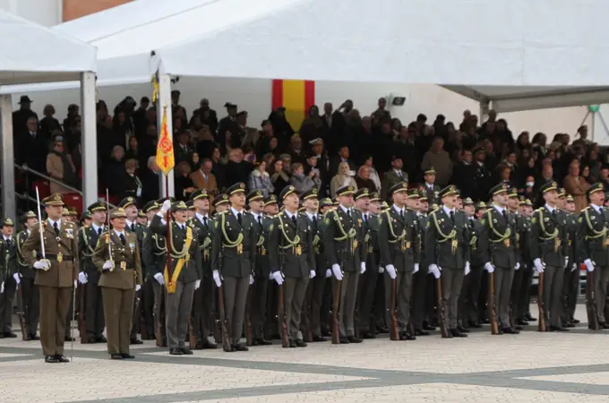 ¿Qué son los Cuerpos Comunes de las Fuerzas Armadas españolas, cuántos son y cómo se accede?