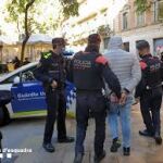 Patrulla de los Mossos y de la Guardia Urbana en Barcelona