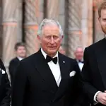 El príncipe Harry con el Rey Carlos III
