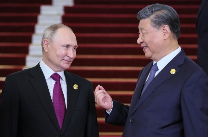 China/Rusia.- Putin destaca el "éxito" económico de China durante una reunión con Xi en Pekín