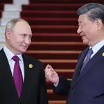 China/Rusia.- Putin destaca el "éxito" económico de China durante una reunión con Xi en Pekín