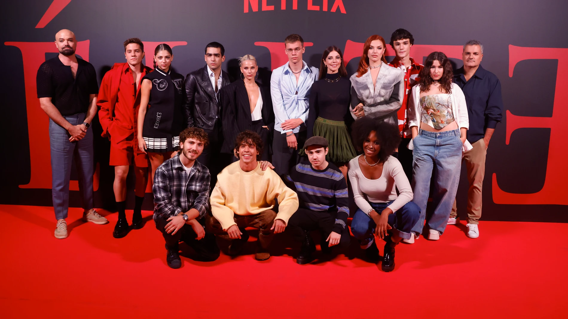 MADRID, 18/10/2023.- El elenco de la serie de Netflix 'Élite' posa durante la presentación de la séptima temporada de la serie en Madrid este miércoles. EFE/Aitor Martín 