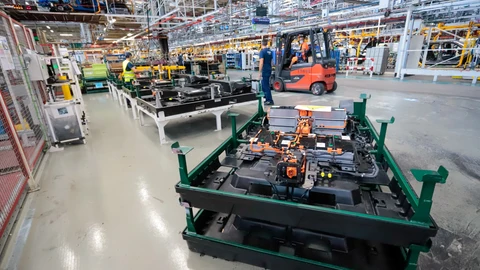 Economía/Macro.- (AMP) La industria recorta sus ventas un 6,2% en agosto y encadena cinco meses de descensos