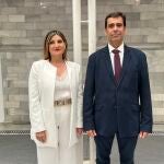 La Asamblea designa senadores autonómicos a José Ramón Díez de Revenga (PP) y María Dolores Flores (PSOE)