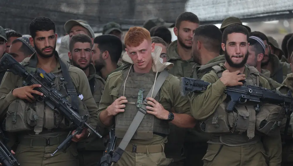 Israeli army near the Gaza border