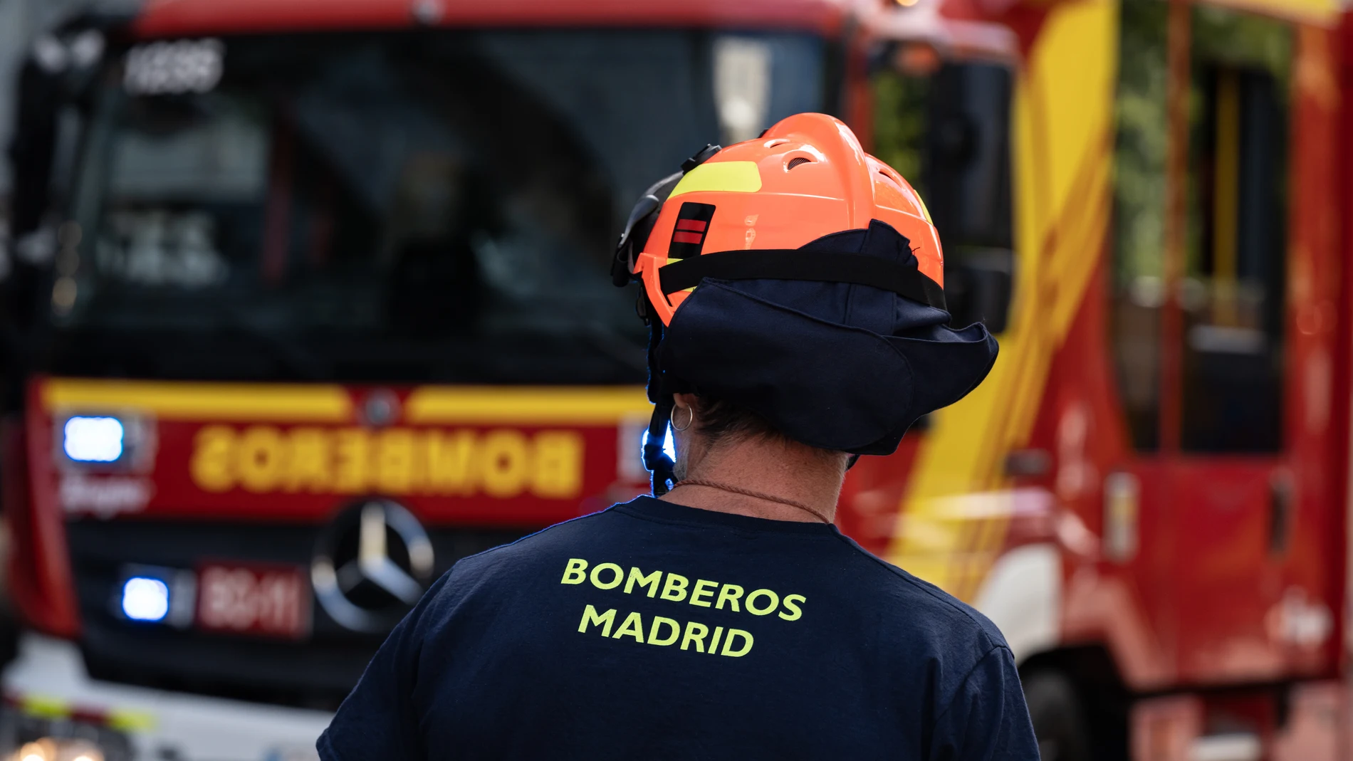Muere un hombre de 59 años en el incendio de un piso en el Paseo de las Delicias