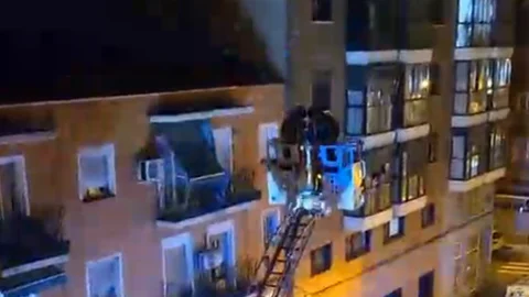 El "caliente" y polémico mensaje de una mujer a los bomberos