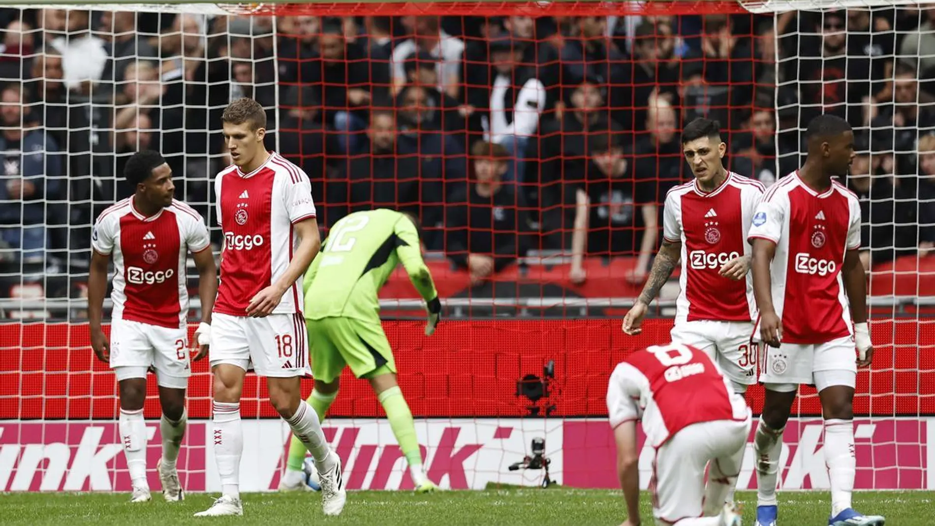 El Ajax está en posiciones de descenso