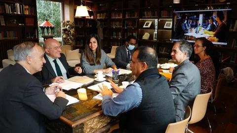 Reunión del patronato de la Fundación de la Casa de la India en Valladolid