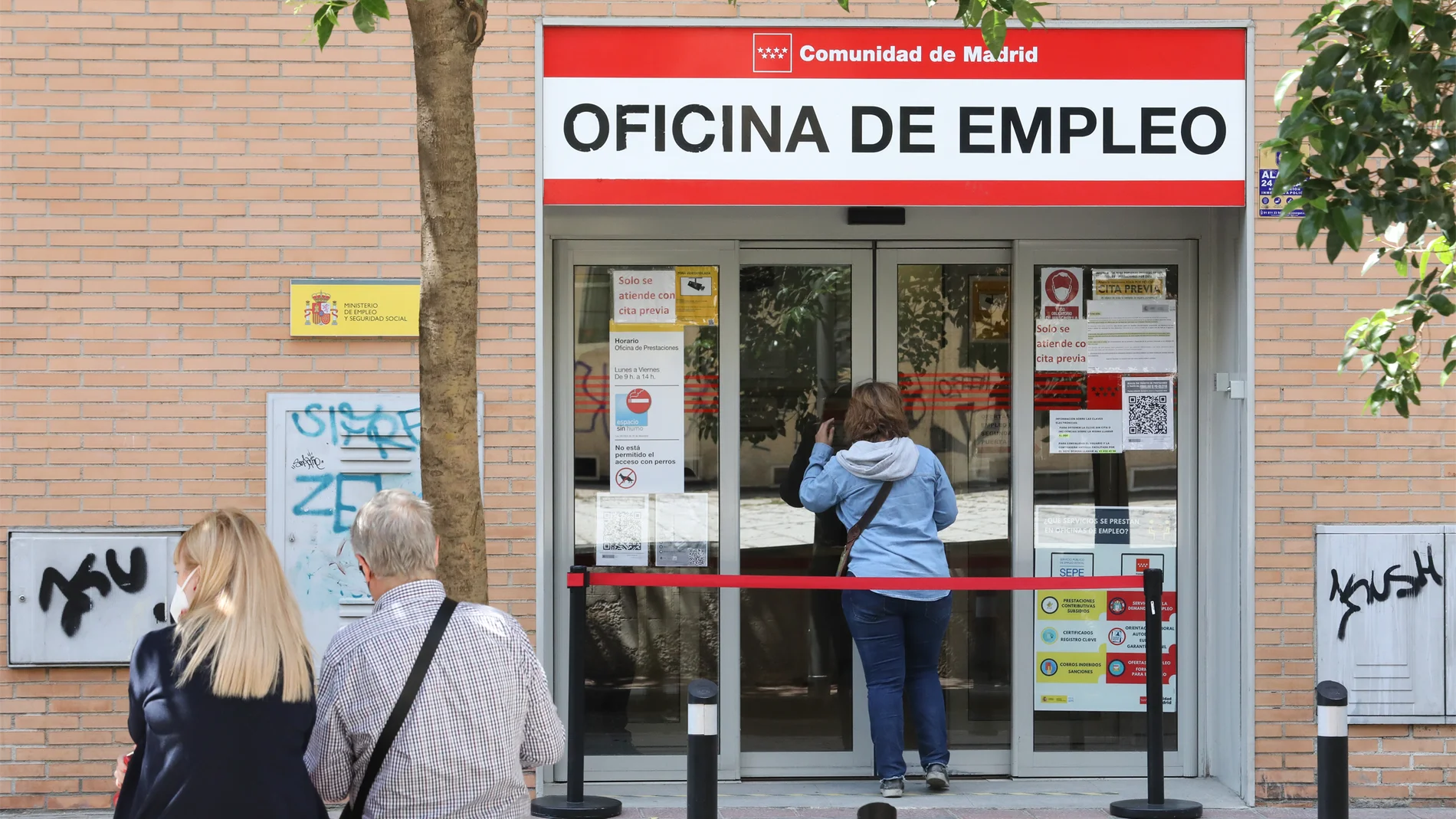 Economía/EPA.- El paro sube en nueve comunidades y seis destruyen empleo, con Madrid a la cabeza
