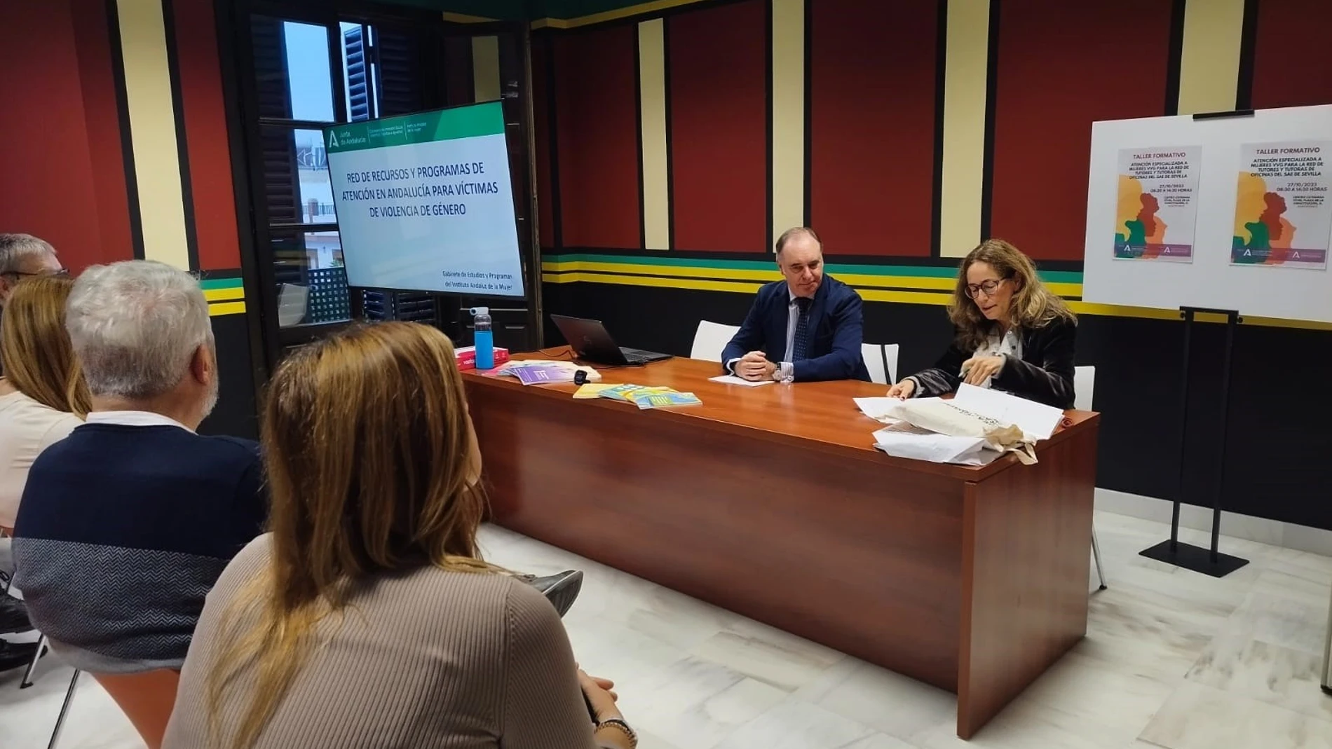 Talleres formativos para la red de tutores que atienden a las mujeres víctimas de violencia de género en las oficinas del SAE en Sevilla. JUNTA DE ANDALUCIA 27/10/2023