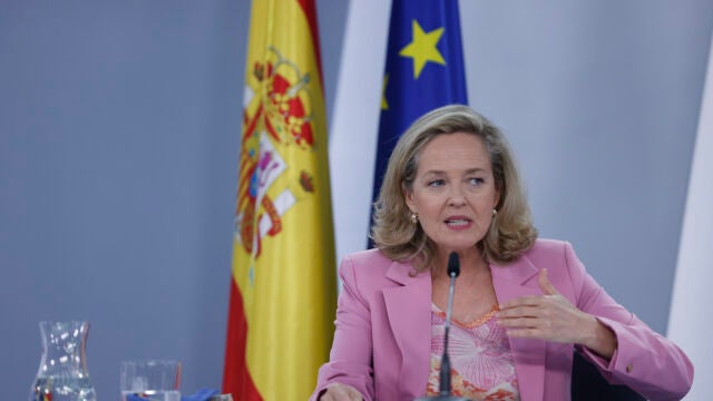 Ha dicho la Airef que los presupuestos de Calviño y Montero son fake