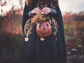 La OCU alerta: 12 advertencias a tener en cuenta a la hora de elegir un disfraz de Halloween