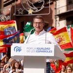 Feijóo y Moreno participan en un acto del PP en Málaga contra la amnistía.