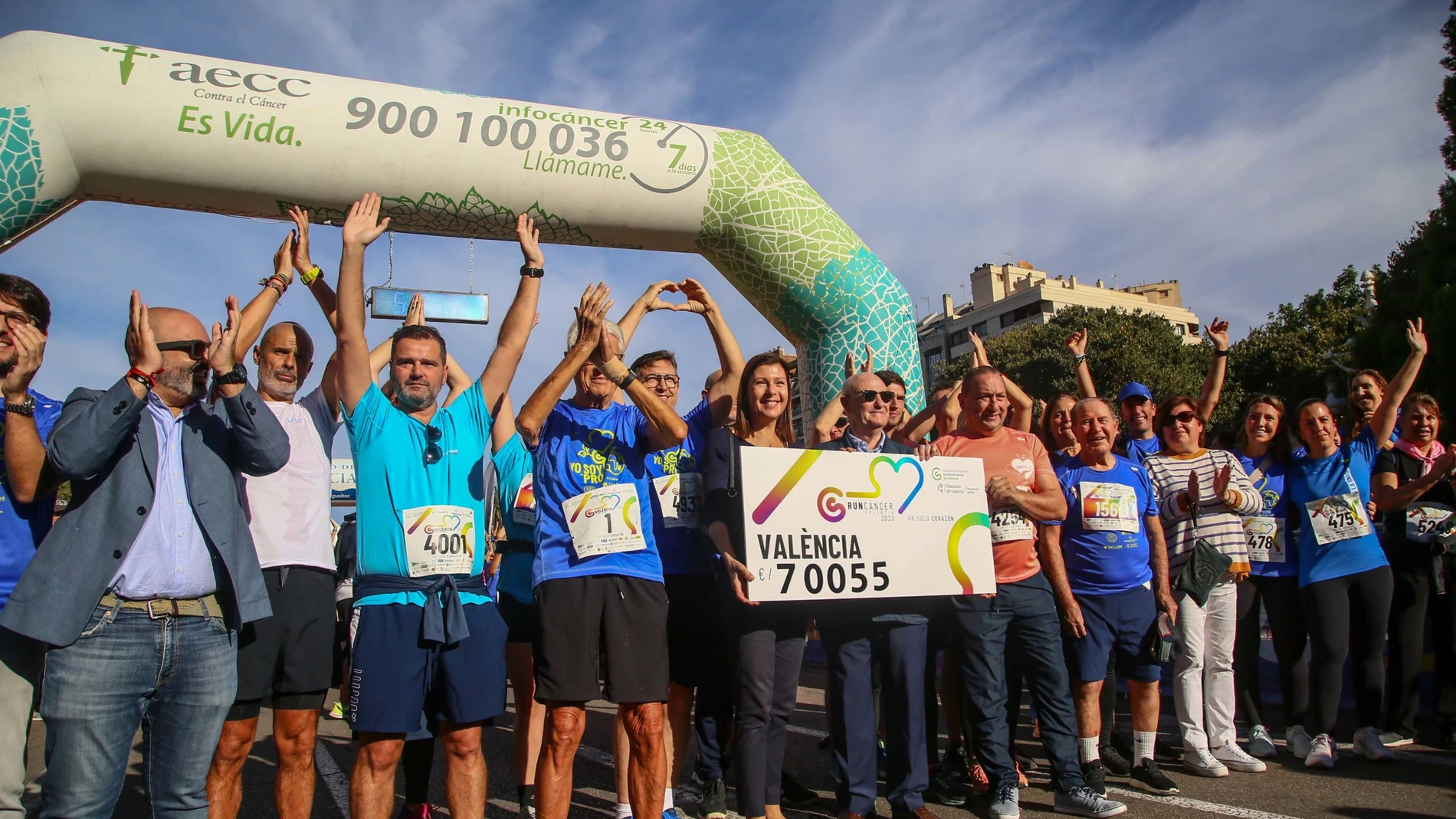 Más de 14.000 personas suman 70.055 euros por la investigación en un ‘València contra el Cáncer’ de récord