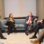 La socialista vallisoletana Iratxte García en la reunión con Puigdemont
