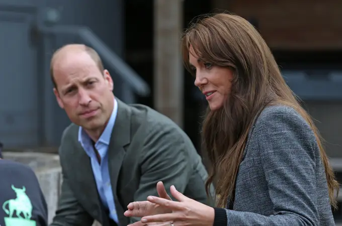 El príncipe Guillermo actualiza el parte médico de Kate Middleton y habla de sus hijos