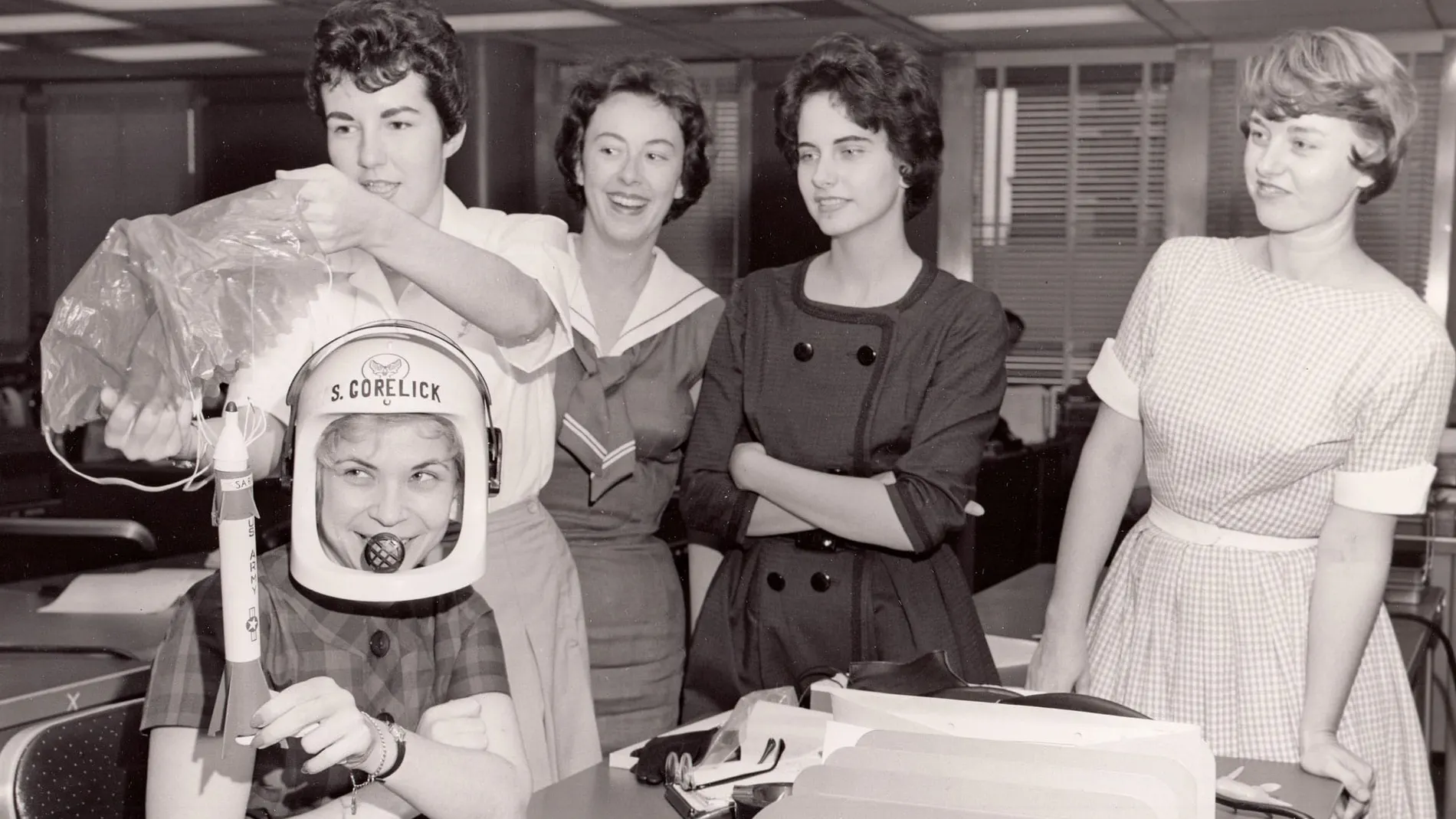 Algunas de las mujeres que formaron parte de las 13 del Mercurio, poco antes de enterarse de la cancelación del proyecto