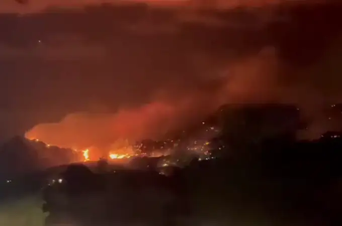 Última hora del incendio de Montitxelvo (Valencia): el fuego arrasa más de 2.500 hectáreas