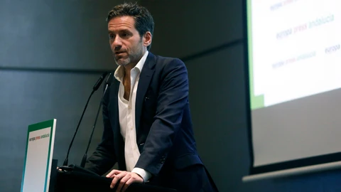 Sémper considera un "esperpento" el acuerdo de PSOE y ERC porque quiere cambiar la Constitución "por la puerta de atrás"