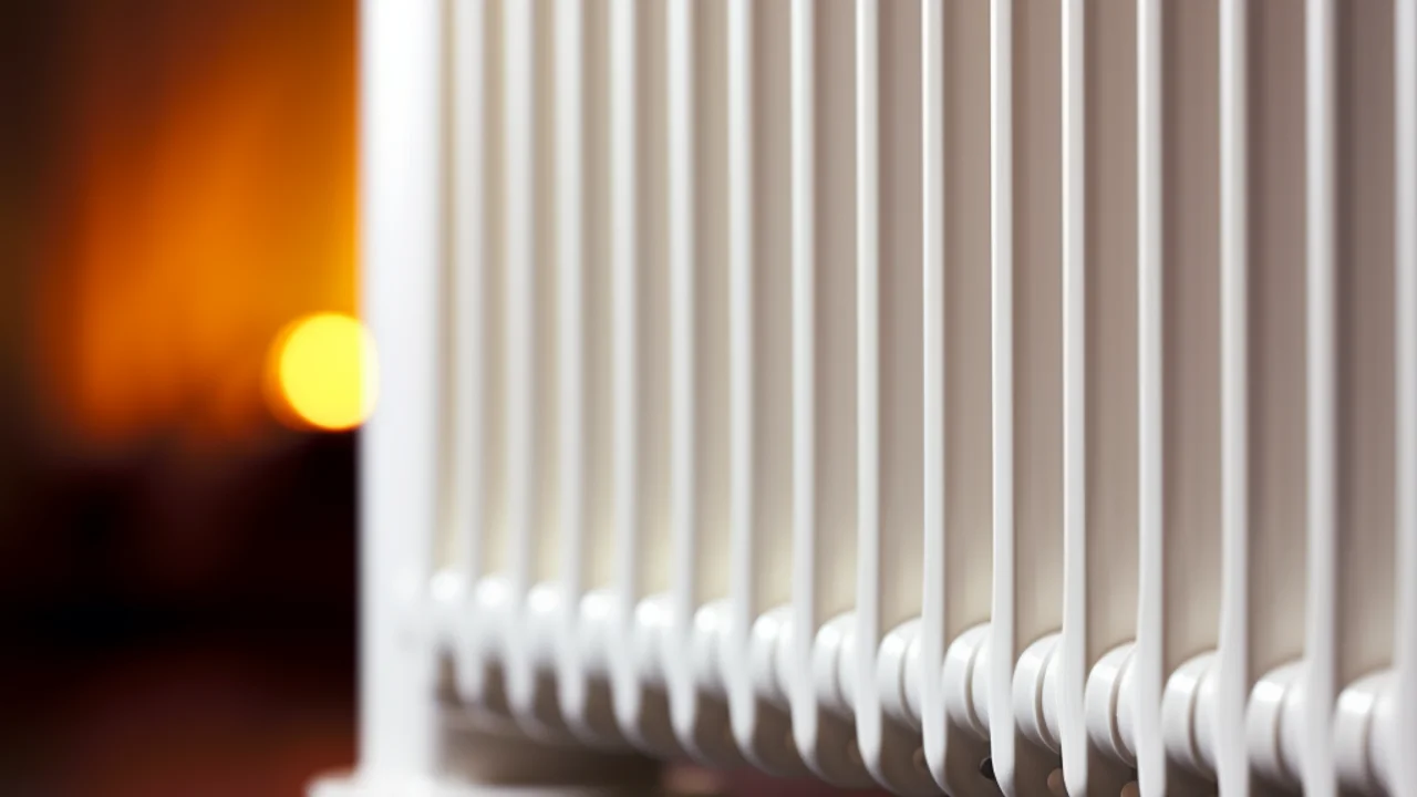 Aumenta la eficacia de tus radiadores con dos materiales que tienes por casa