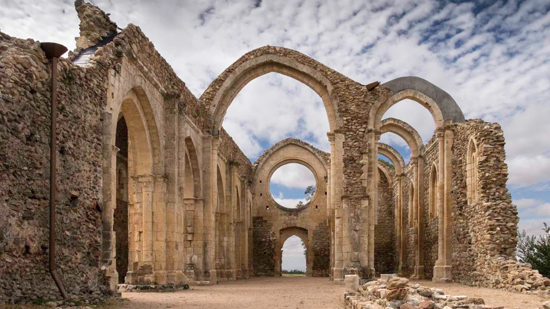 Ruinas Monasterio de Santa María de Sierra 