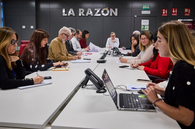 Reunión de redacción en el Diario La Razón. © Alberto R. Roldán / Diario La Razón. 