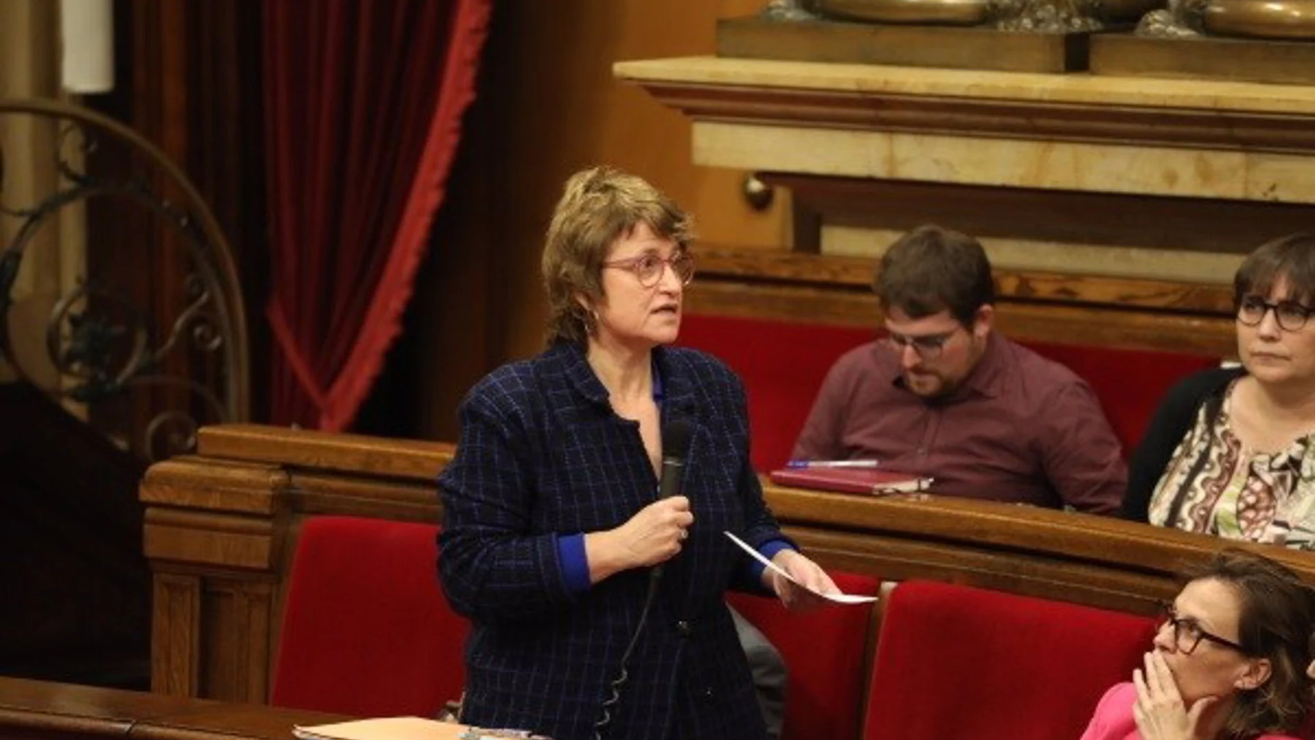 La consellera de Educación, Anna Simó, en el Parlament
