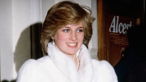 Lady Di con abrigo de pelo