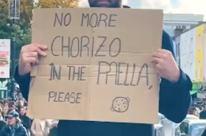 La polémica sobre la paella cruza el Mediterráneo y se enfrenta con humor a la pizza