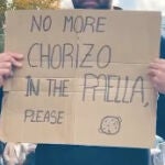 Un valenciano reivindica la autenticidad de la paella en Londres: "No more chorizo in the paella please"