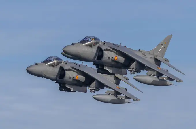 Los Harrier AV8B+ de la Armada afrontan sus últimos seis años de vida (y llevarán más de 40 en activo) sin sustituto a la vista