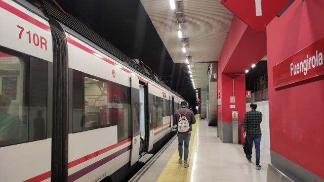 Estación de Fuengirola, integrada en la línea del Cercanías que cubre el trayecto entre este municipio y Málaga centro
