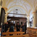 Reformado el espacio de acceso a la iglesia de Vallecillo (León) 