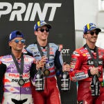 Álex Márquez, Jorge Martín y Bagnaia, en el podio del Sprint