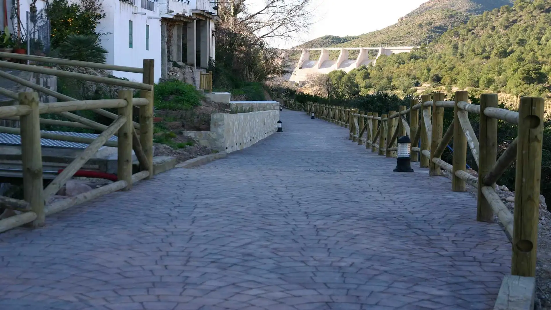 Imagen del Paseo del Amor en el interior de la provincia de Valencia