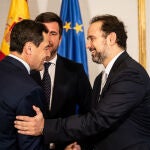 Economía.-(A) Moreno aborda con el presidente de Cox la nueva etapa de Abengoa y la idea de mantener el carácter andaluz
