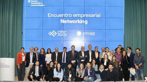 Foto grupal del evento