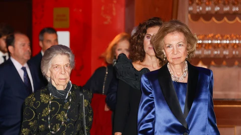 La reaparición de Irene de Grecia junto a la Reina Sofía en los premios BMW