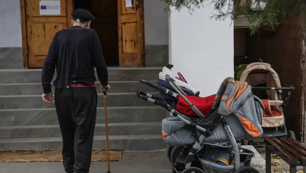 Un antiguo internado de Mikolaiv se ha convertido en un centro de desplazados internos. La mayoría proviene de Jersón.
