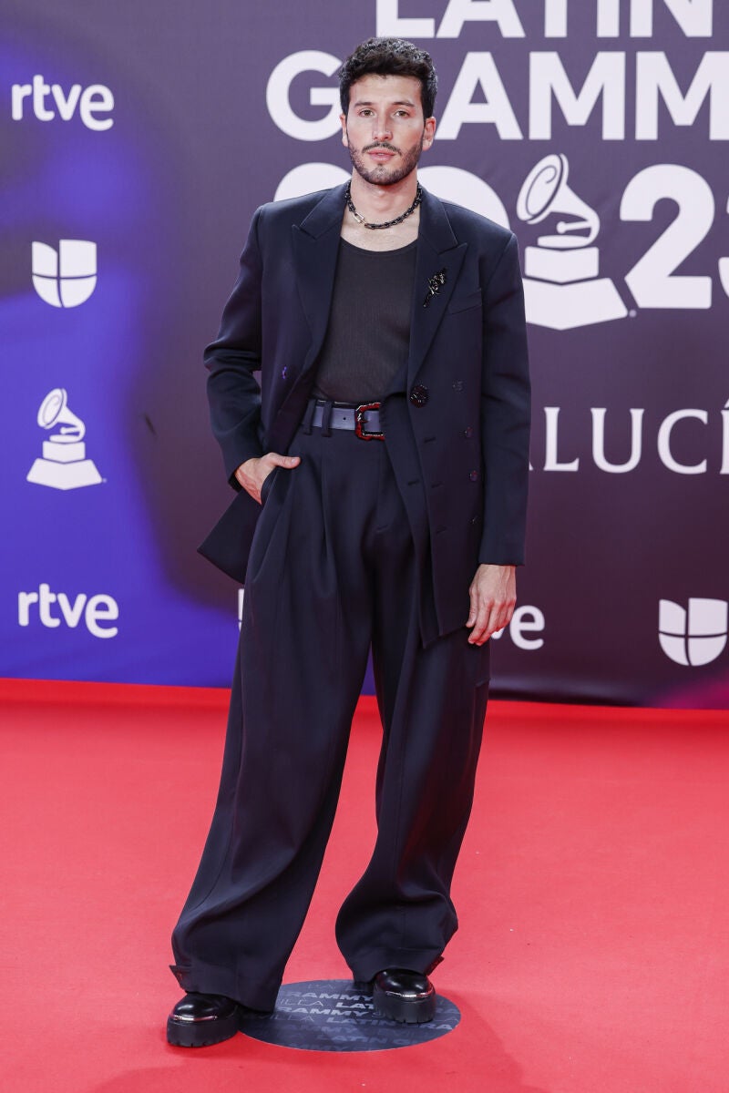 Sebastián Yatra a su llegada a los Latin Grammy.