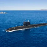 El submarino S-81 "Isaac Peral" en la bahía de Cartagena