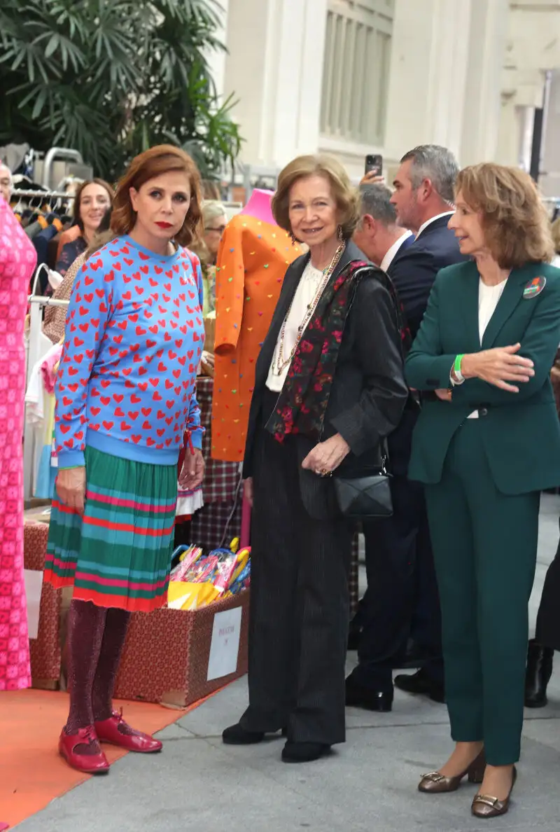 La Reina Sofía acude a la inauguración de 'El Rastrillo de Nuevo Futuro'